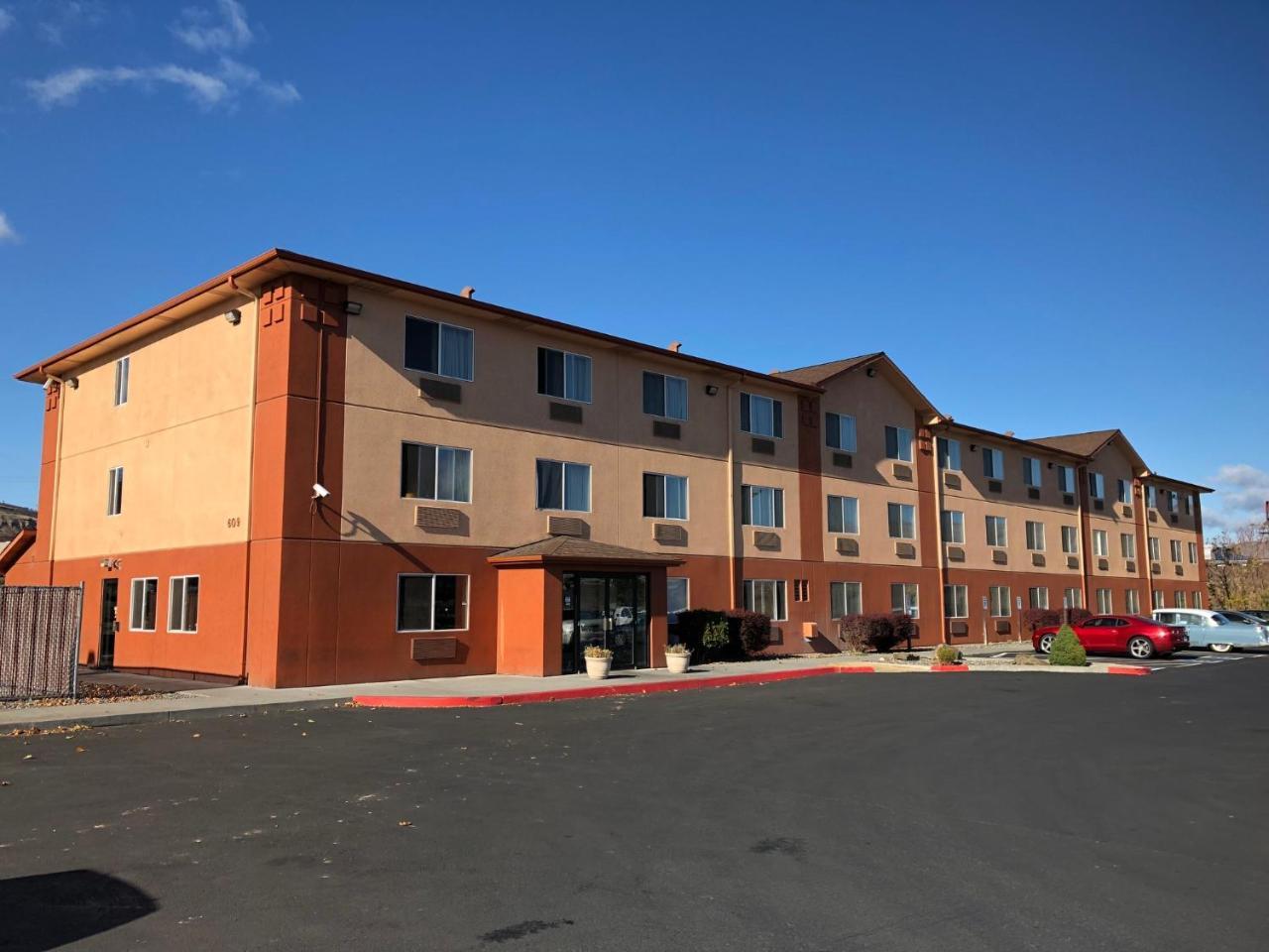Super 8 By Wyndham The Dalles Or Eksteriør bilde